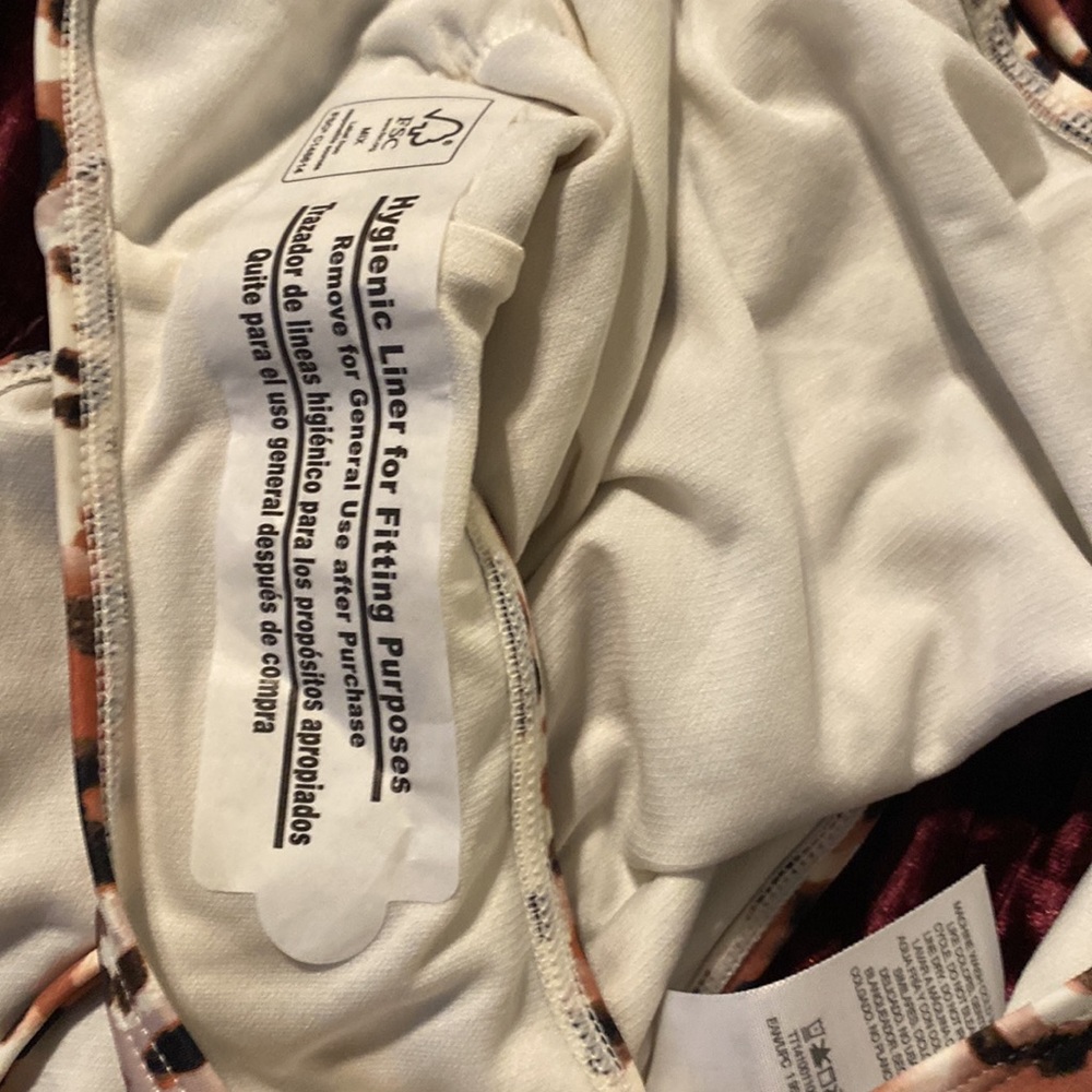 3/$20 Women’s size XL two piece bathing suit - Picture 9 of 14